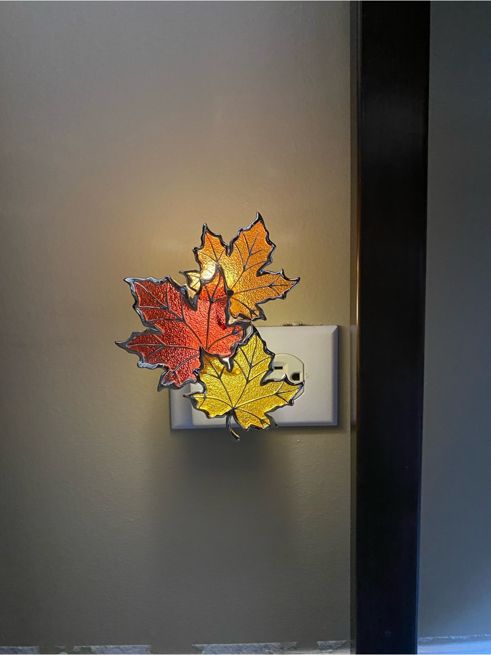 Autumn Maple Leaf Wall Night Diffuser Light - Red, Orange & Yellow